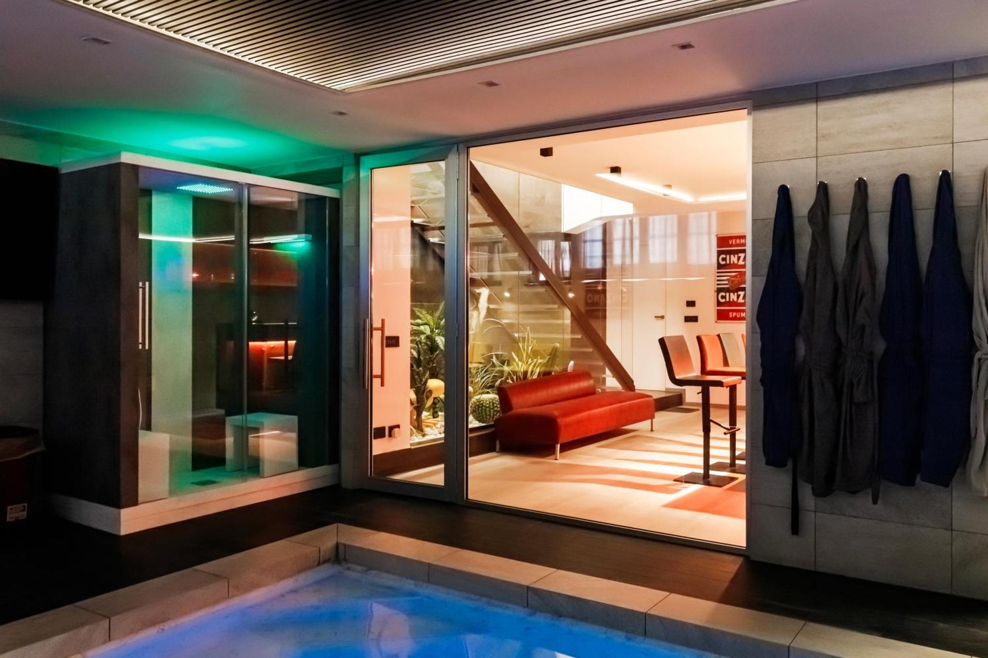 N18 Luxury Boutique With A Private Pool & Spa Milán